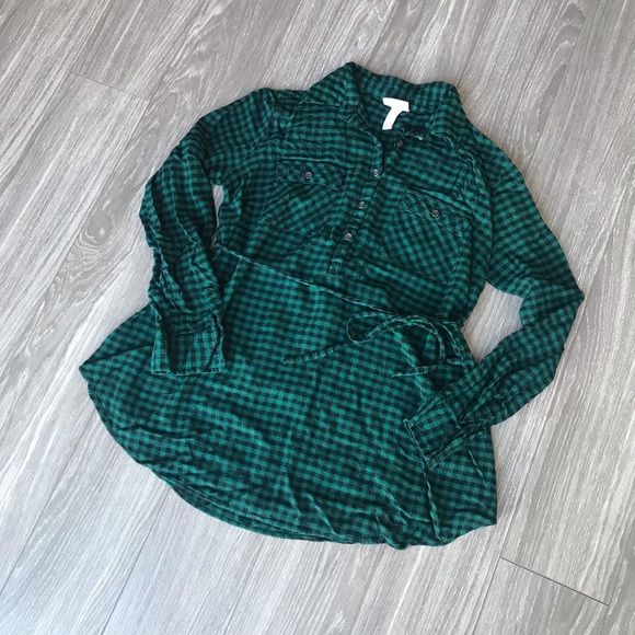 Isabel Maternity by Ingrid & Isabel Other - Isabel Maternity Flannel Green Plaid Shirt